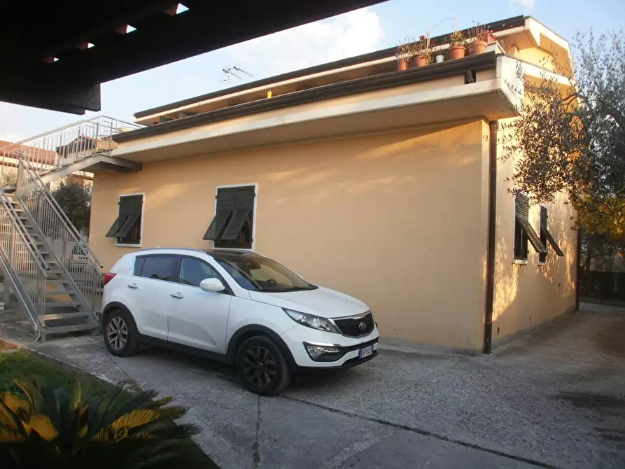 Immagine 22 di Casa indipendente in vendita  a Carrara