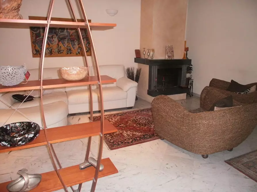 Immagine 25 di Casa indipendente in vendita  a Carrara