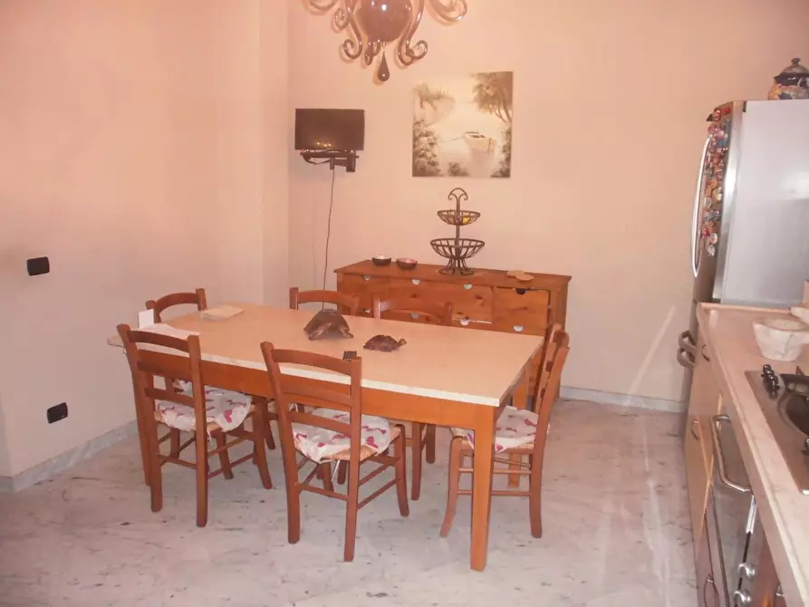 Immagine 33 di Casa indipendente in vendita  a Carrara