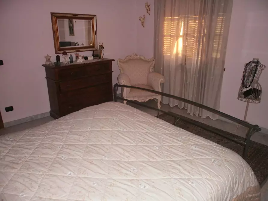 Immagine 39 di Casa indipendente in vendita  a Carrara