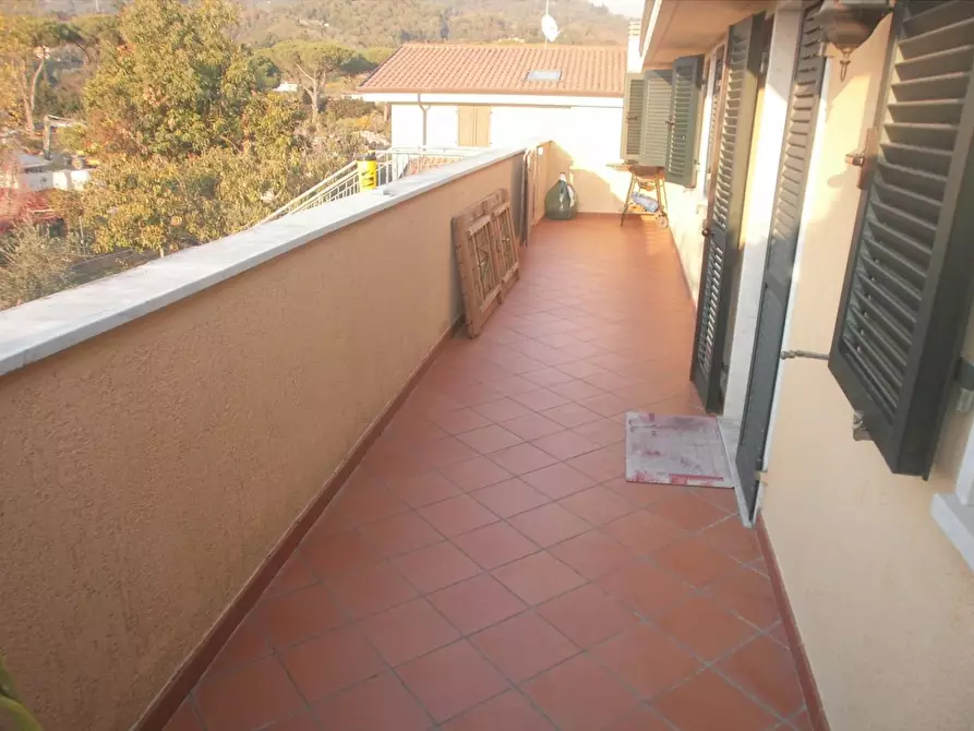 Immagine 17 di Casa indipendente in vendita  a Carrara