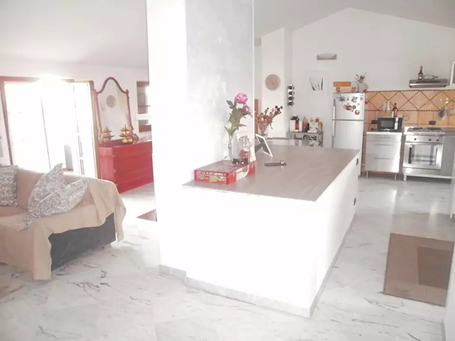 Immagine 6 di Casa indipendente in vendita  a Carrara