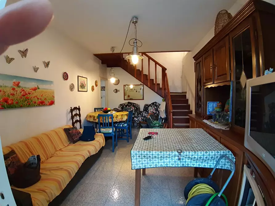 Immagine 2 di Terratetto in vendita  a Rosignano Marittimo