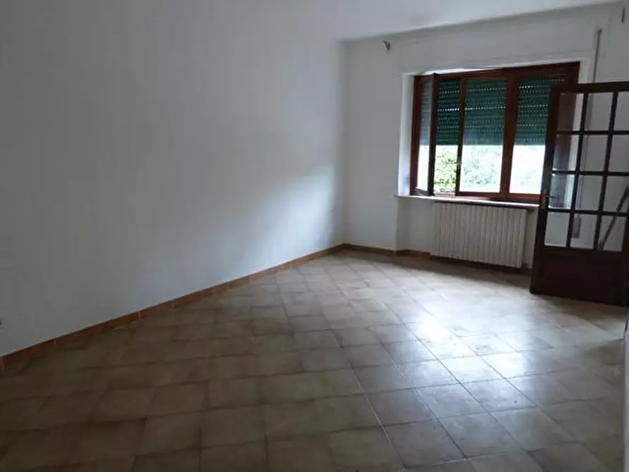 Immagine 7 di Casa indipendente in vendita  a Lucca