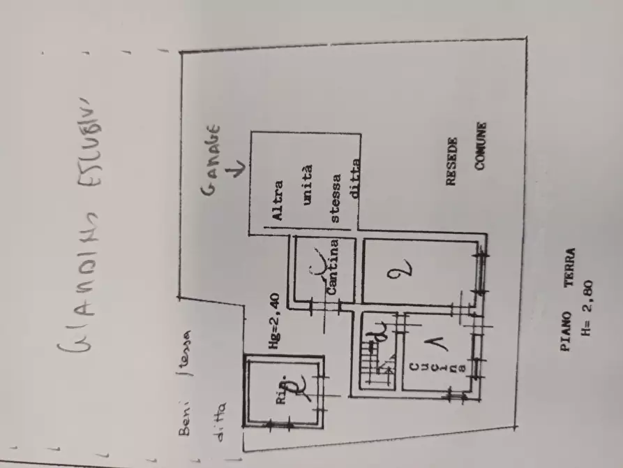 Immagine 18 di Casa indipendente in vendita  a Lucca