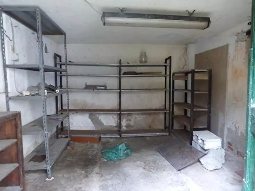 Immagine 16 di Casa indipendente in vendita  a Lucca