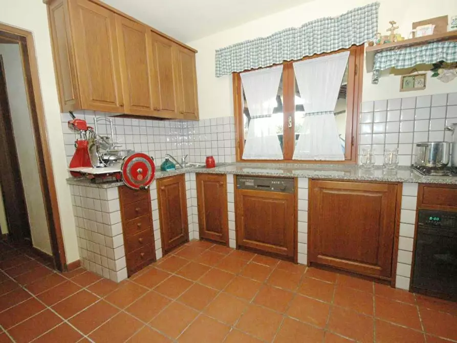 Immagine 12 di Villa in vendita  a Porcari