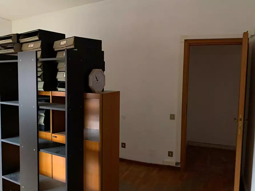 Immagine 28 di Appartamento in vendita  a Pisa