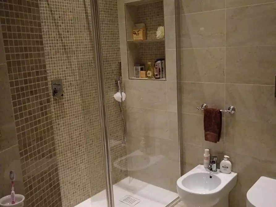 Immagine 20 di Appartamento in vendita  a Empoli