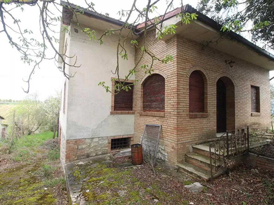 Immagine 1 di Villa in vendita  a Monteroni D'arbia