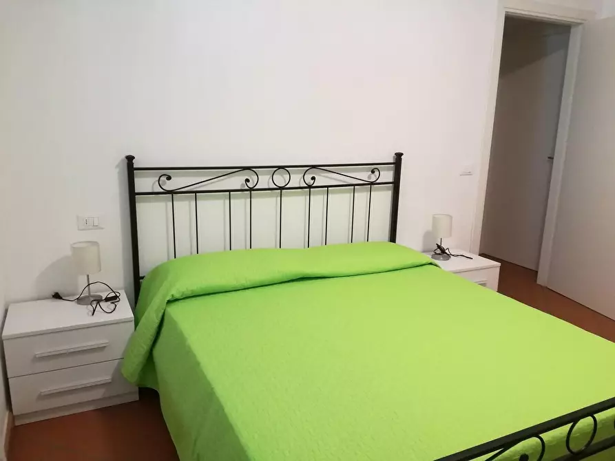 Immagine 29 di Appartamento in affitto  a Viareggio