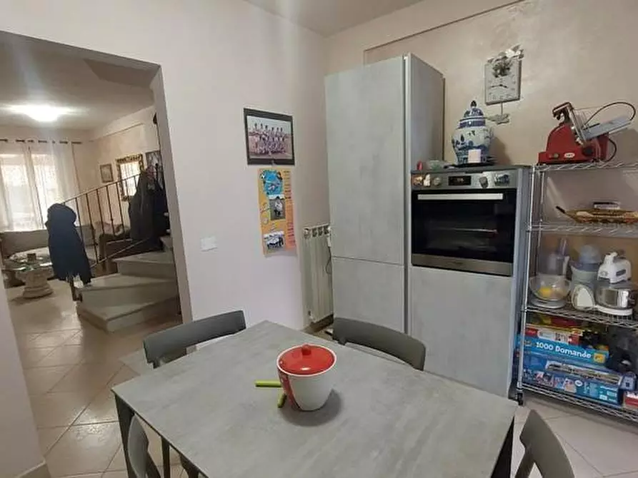 Immagine 12 di Villetta a schiera in vendita  a Massa