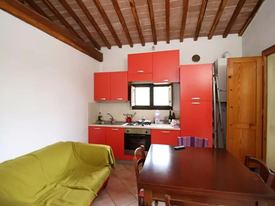 Immagine 3 di Appartamento in vendita  a Siena