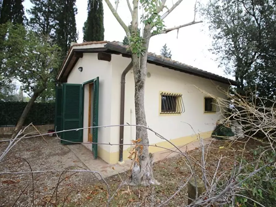 Immagine 5 di Appartamento in vendita  a Siena