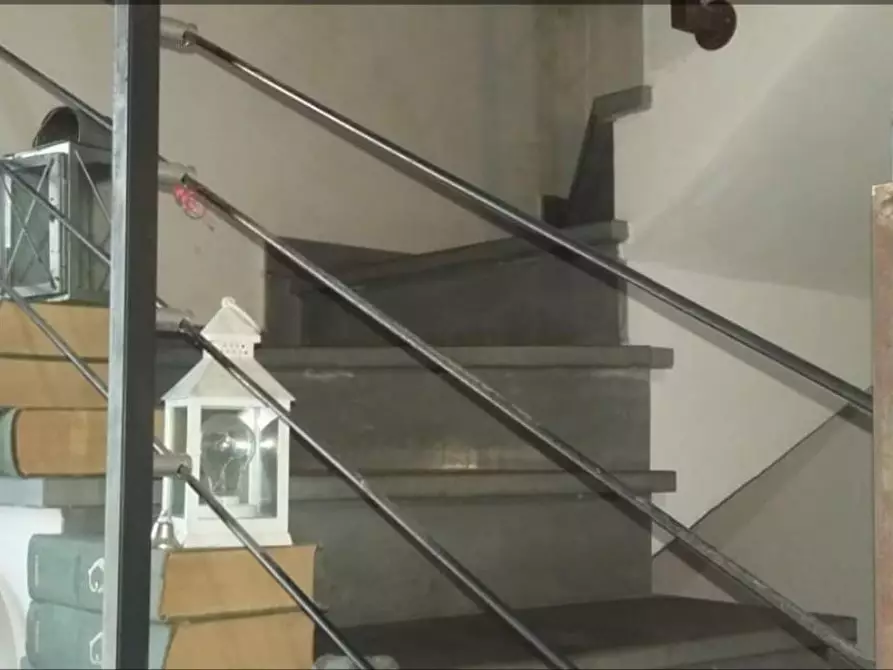 Immagine 12 di Appartamento in vendita  a Vicopisano