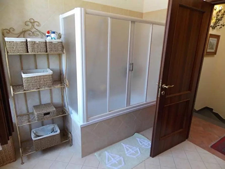 Immagine 15 di Casa bifamiliare in vendita  a Rosignano Marittimo