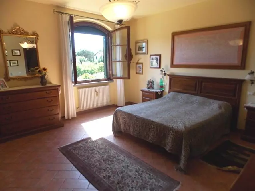 Immagine 12 di Casa bifamiliare in vendita  a Rosignano Marittimo