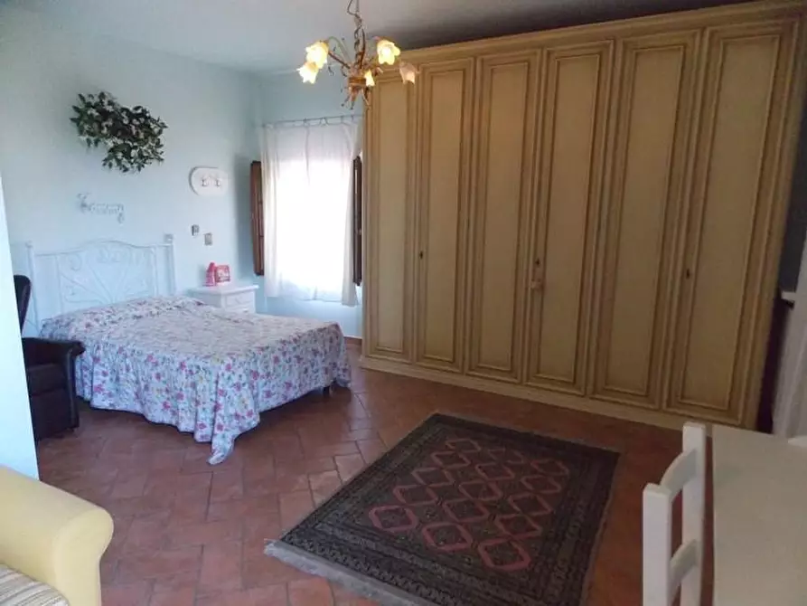 Immagine 9 di Casa bifamiliare in vendita  a Rosignano Marittimo