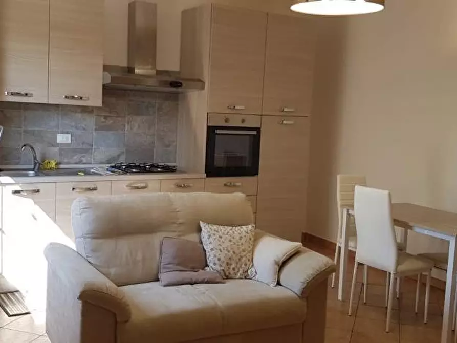 Immagine 2 di Villa in vendita  a San Giuliano Terme