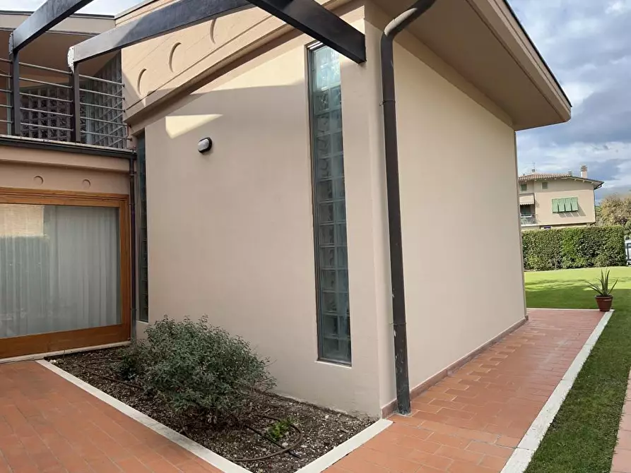 Immagine 6 di Villa in vendita  a Castelfranco Di Sotto