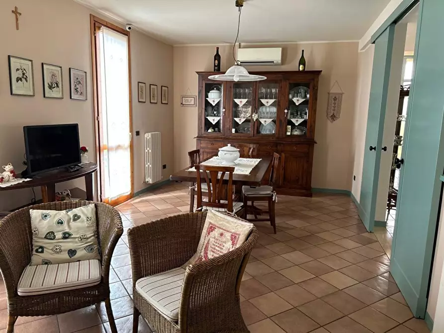 Immagine 17 di Villa in vendita  a Castelfranco Di Sotto