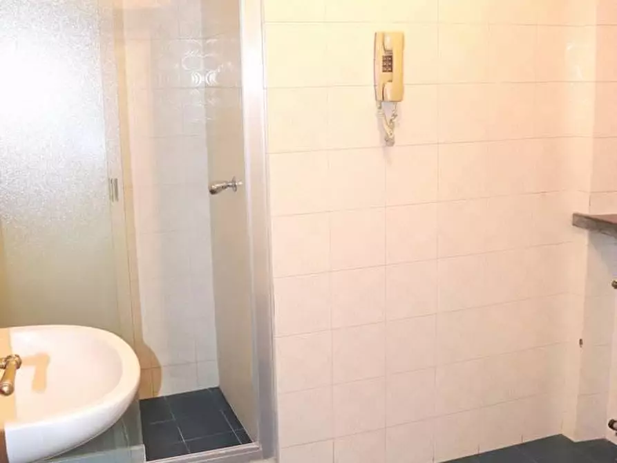 Immagine 17 di Villa in vendita  a Cascina