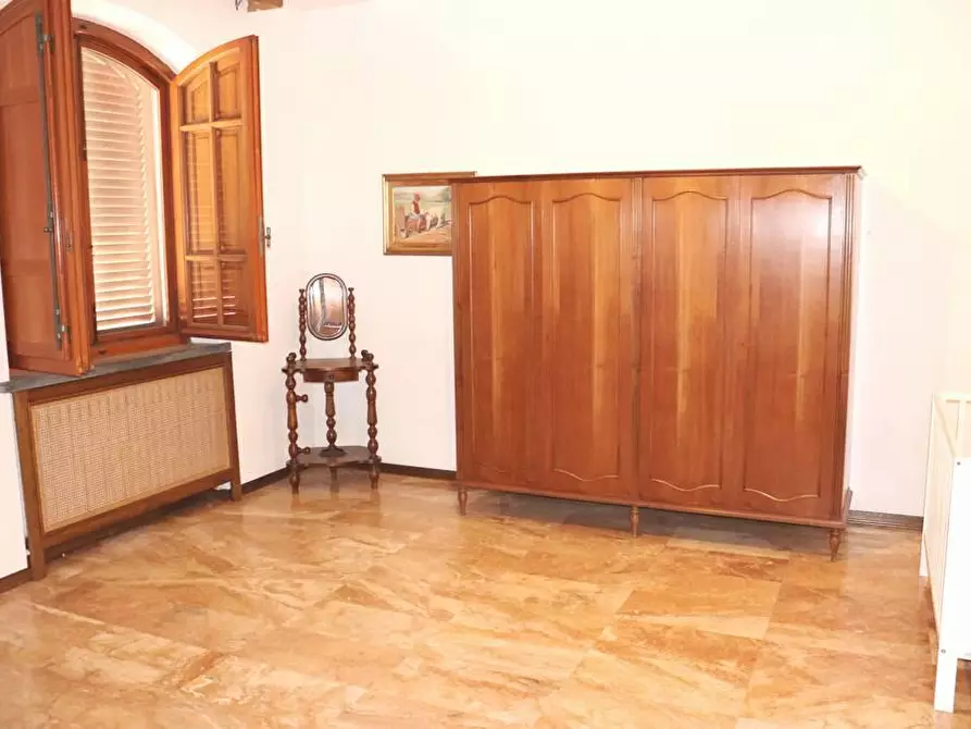 Immagine 9 di Villa in vendita  a Cascina