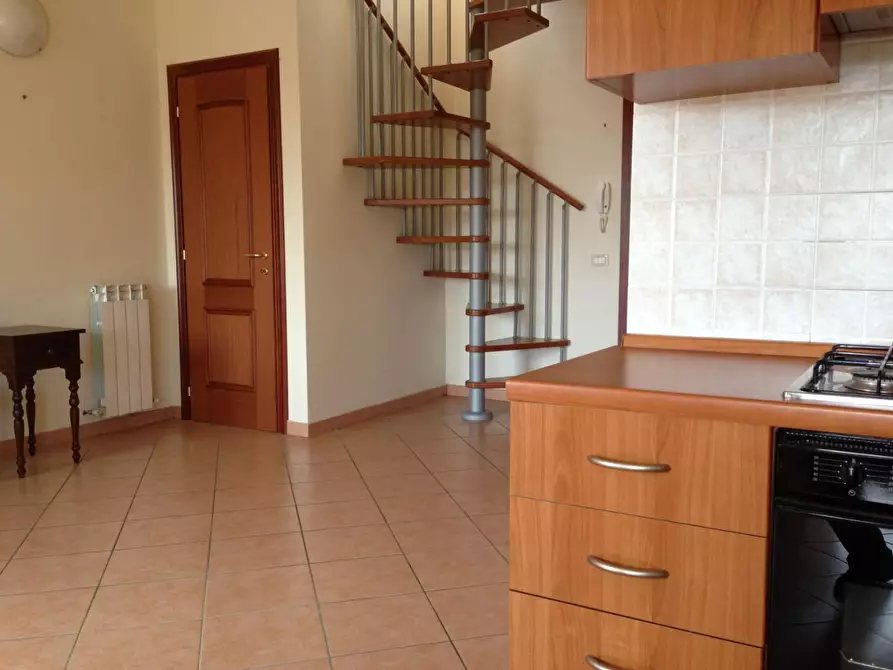 Immagine 2 di Appartamento in affitto  a Siena