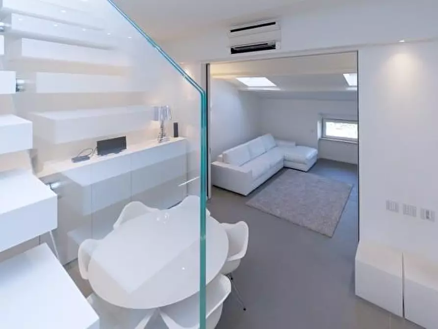 Immagine 23 di Appartamento in vendita  a Forte Dei Marmi