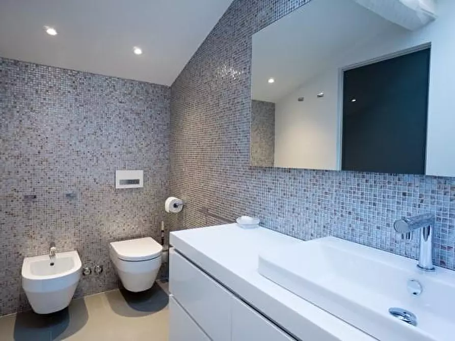 Immagine 27 di Appartamento in vendita  a Forte Dei Marmi