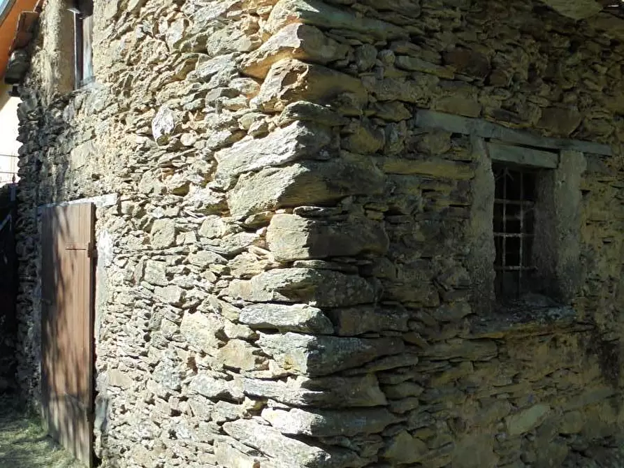 Immagine 3 di Rustico / casale in vendita  a Massa