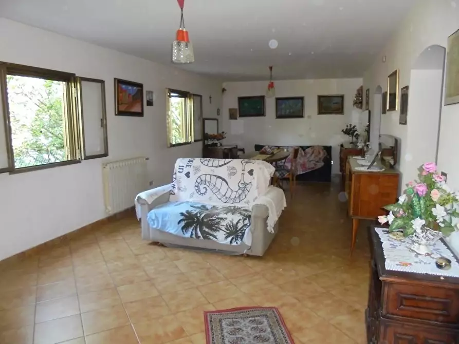 Immagine 7 di Casa indipendente in vendita  a Massa