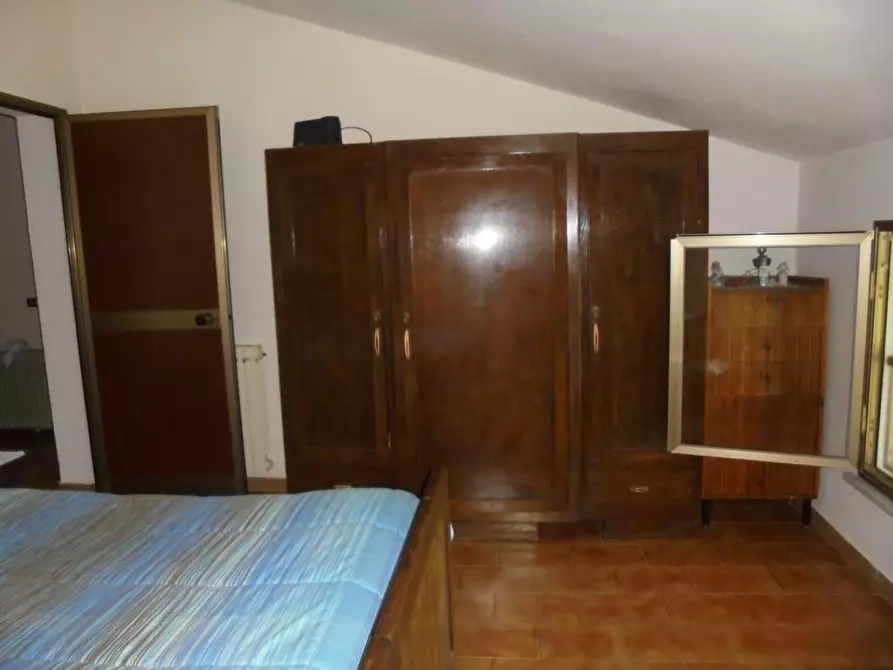 Immagine 16 di Casa indipendente in vendita  a Massa