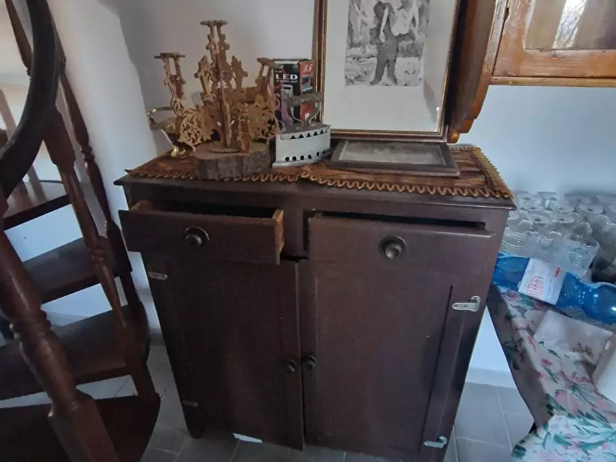 Immagine 45 di Casa indipendente in vendita  a Massa