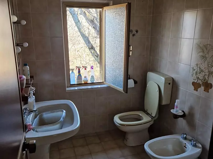 Immagine 29 di Casa indipendente in vendita  a Massa