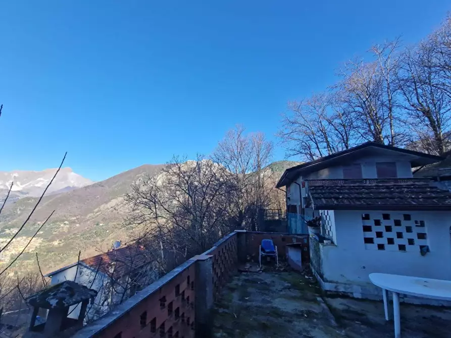 Immagine 56 di Casa indipendente in vendita  a Massa