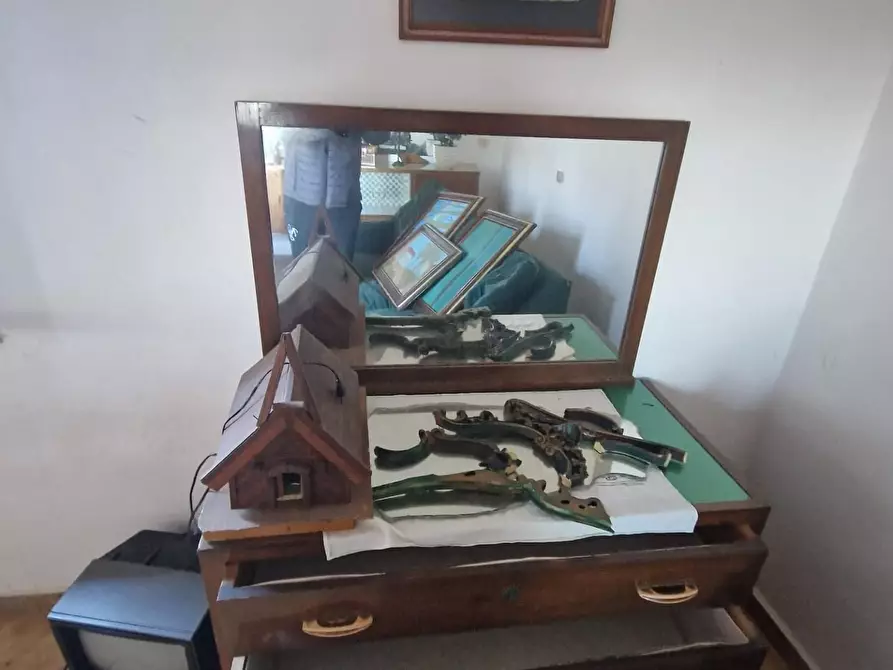 Immagine 52 di Casa indipendente in vendita  a Massa