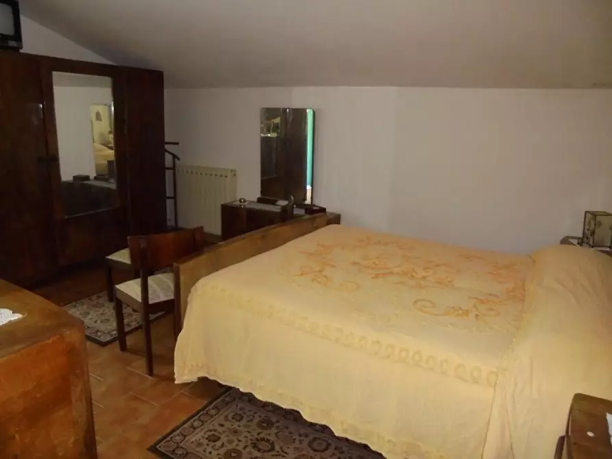 Immagine 13 di Casa indipendente in vendita  a Massa