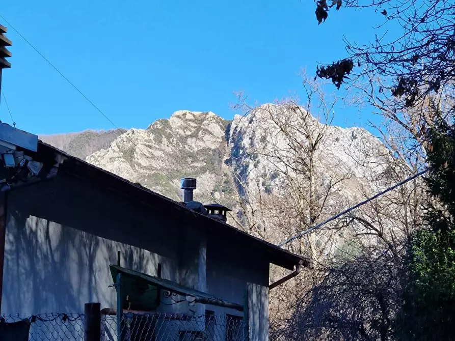 Immagine 59 di Casa indipendente in vendita  a Massa