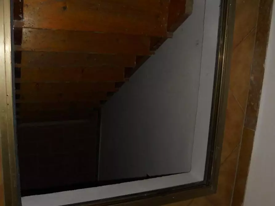 Immagine 9 di Casa indipendente in vendita  a Massa