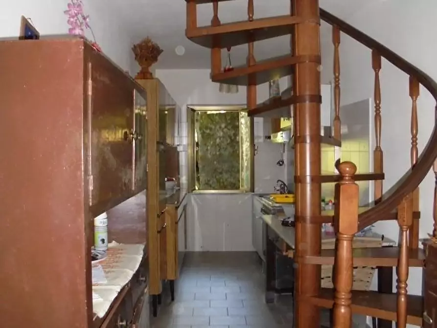 Immagine 8 di Casa indipendente in vendita  a Massa