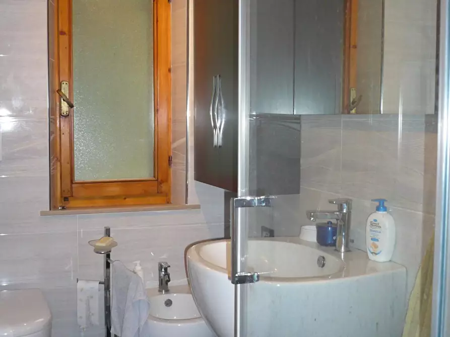 Immagine 6 di Appartamento in vendita  a Colle Di Val D'elsa