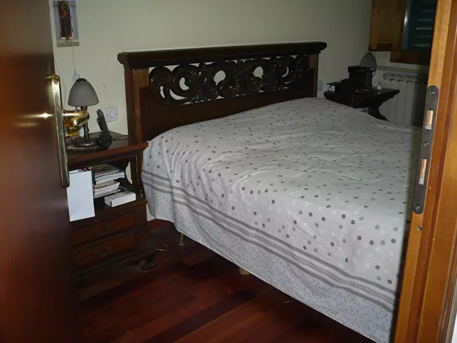 Immagine 9 di Appartamento in vendita  a Colle Di Val D'elsa