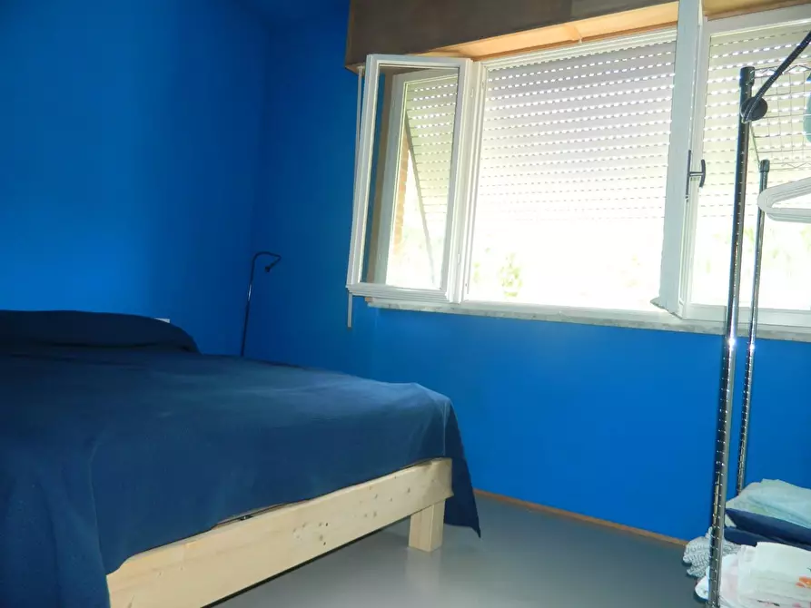 Immagine 11 di Appartamento in vendita  a Ortonovo