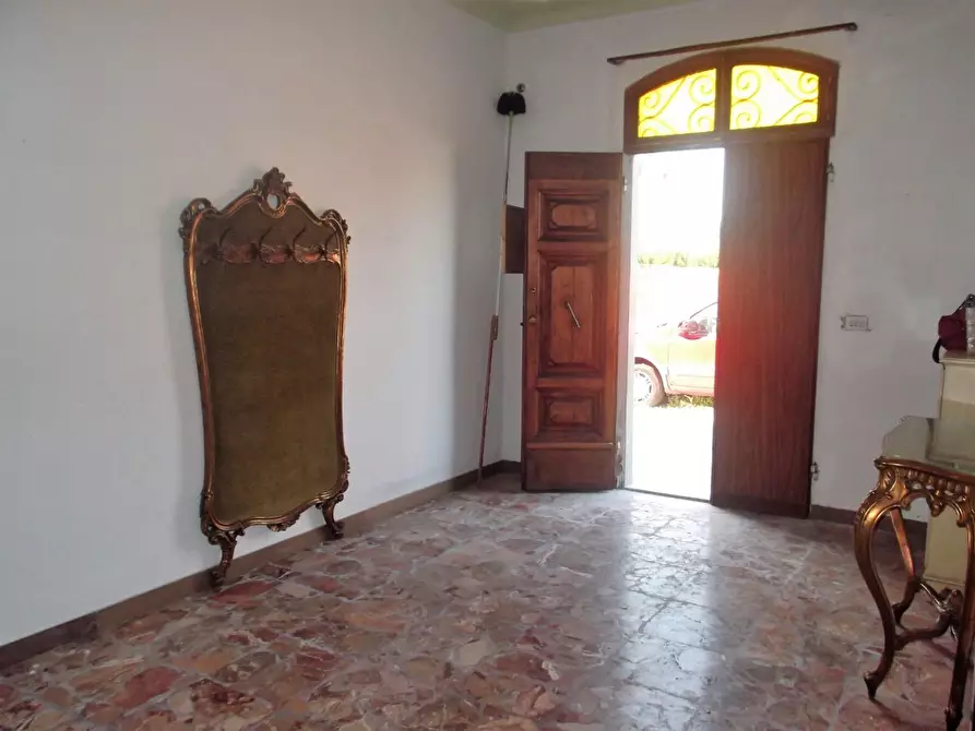 Immagine 13 di Casa semindipendente in vendita  a Cascina