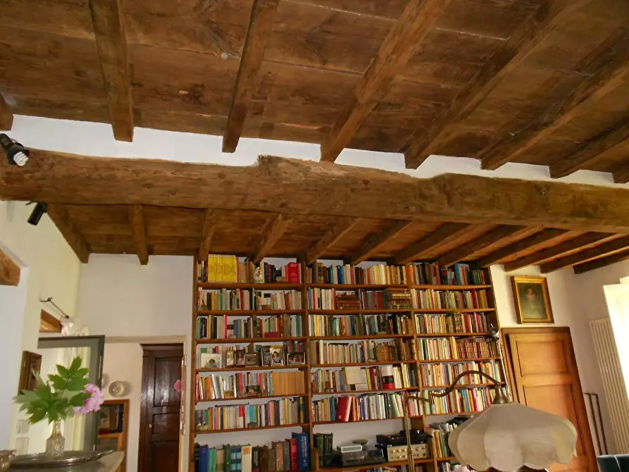 Immagine 15 di Villa in vendita  a Pietrasanta