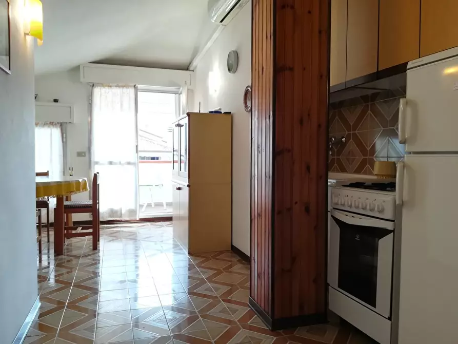 Immagine 2 di Mansarda in vendita  a Ameglia