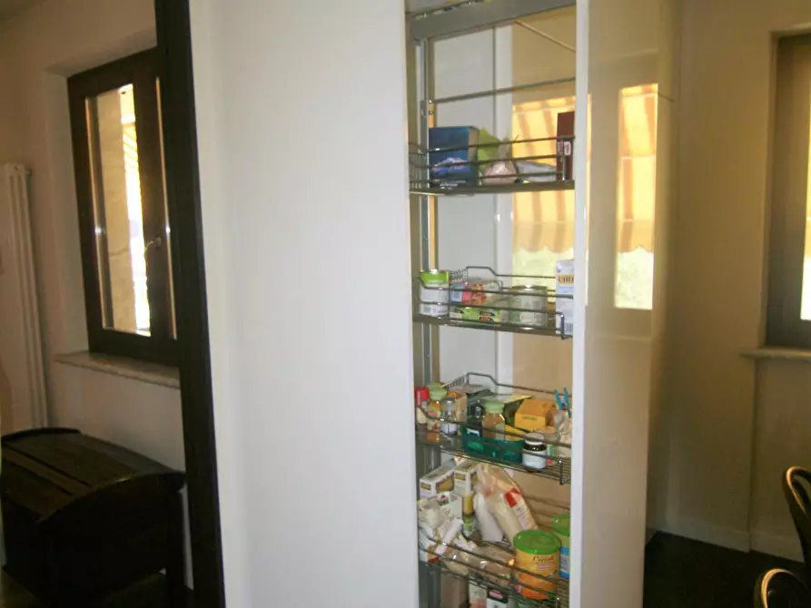 Immagine 9 di Mansarda in vendita  a Carrara