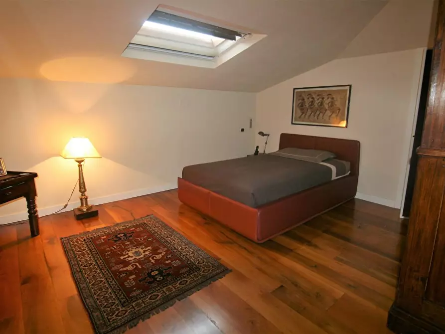 Immagine 23 di Mansarda in vendita  a Carrara