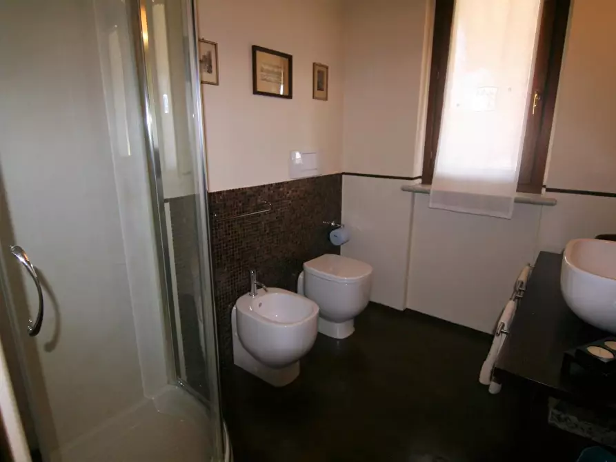 Immagine 18 di Mansarda in vendita  a Carrara